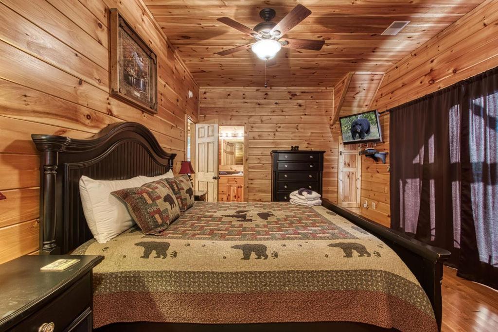 Papa Bear, Hot Tub, Wifi, 1089 Free Tickets Each Paid Day, Dollywood And More Севьервилл Экстерьер фото